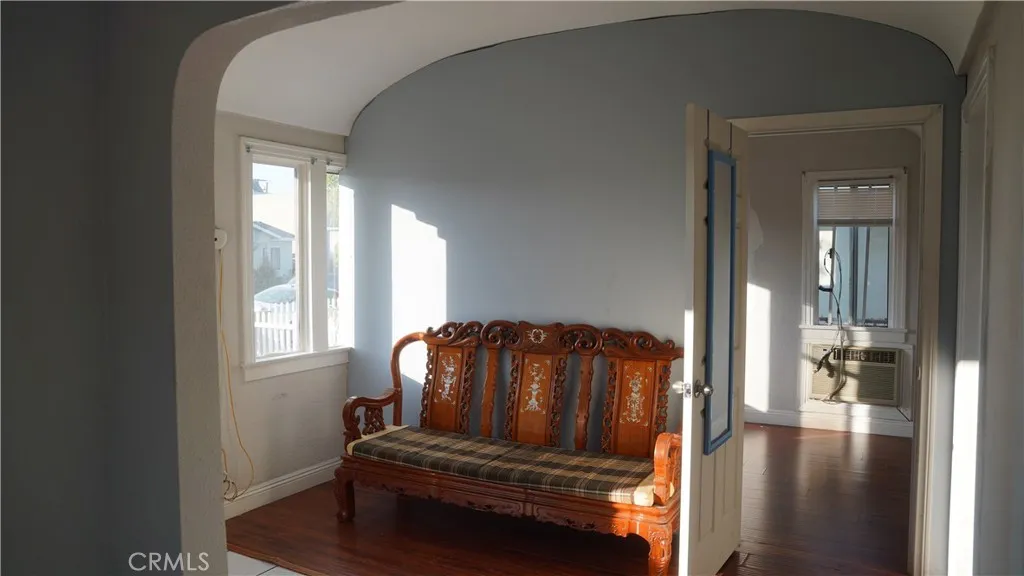 Additional image 15 of 2452 Adriatic Ave, Long Beach, CA 90810