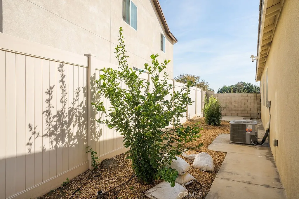 Additional image 31 of 11661 Forsythia St, Jurupa Valley, CA 91752