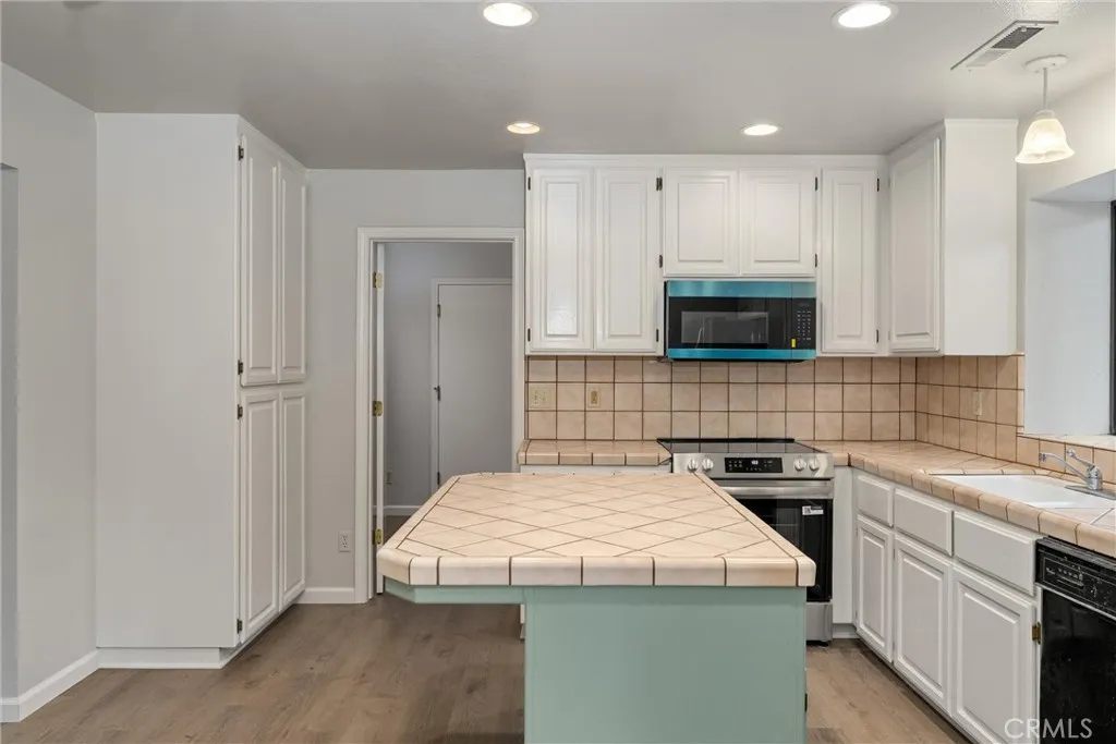 Additional image 46 of 1036 Gateway Ln, Chico, CA 95926