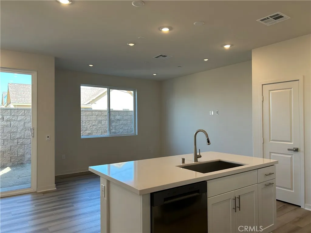 Additional image 6 of 7001 Solara Way, Westminster, CA 92683