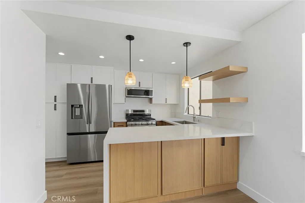 Additional image 8 of 10219 Pinewood Unit 2, Tujunga, CA 91042