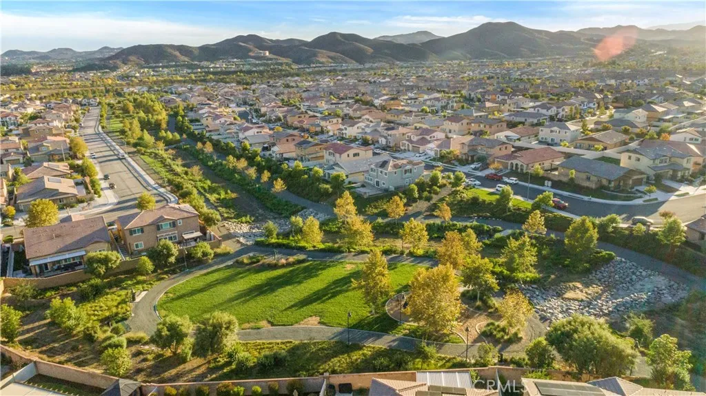 29723 Western Front Dr, Menifee, CA 92584