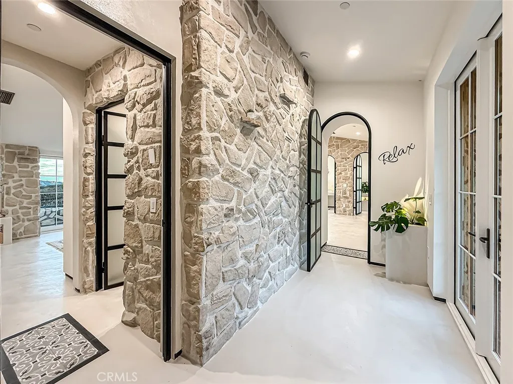 Additional image 122 of 33239 Mulholland Highway, Malibu, CA 90265