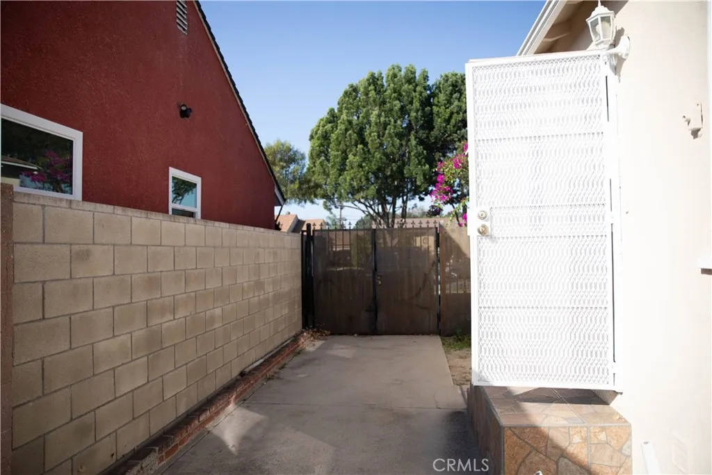 Additional image 84 of 9726 Kauffman Avenue, South Gate, CA 91355