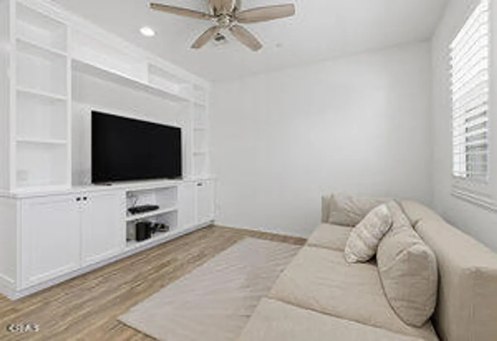 Additional image 9 of 401 Castiano Street, Camarillo, CA 93012