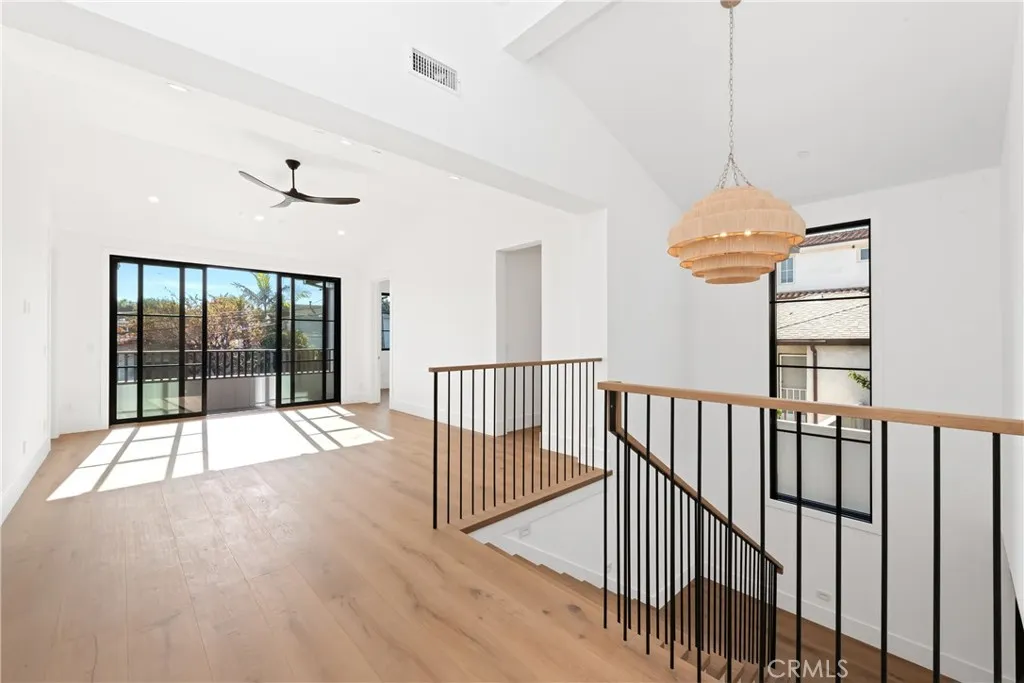 Additional image 107 of 1525 10th St, Manhattan Beach, CA 90266