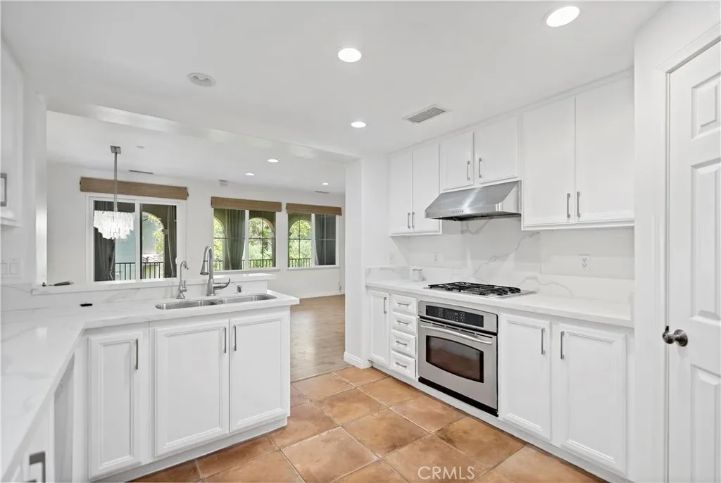 Additional image 12 of 221 Lonetree, Irvine, CA 92603