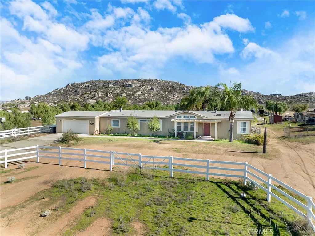 Additional image 4 of 24090 Juniper Hills Rd, Homeland, CA 92548