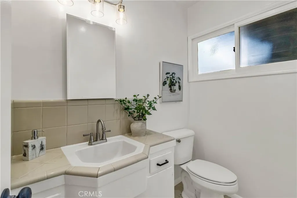 Additional image 48 of 8308 Zelzah, Northridge, CA 91325