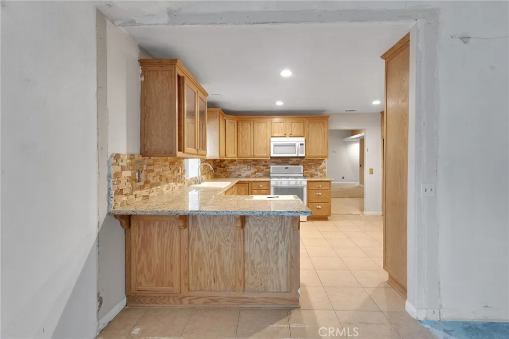 Additional image 45 of 13934 Okesa Rd, Apple Valley, CA 92307