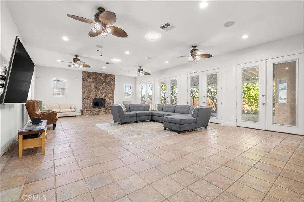 Additional image 24 of 6998 Summit Valley Road, Hesperia, CA 92345