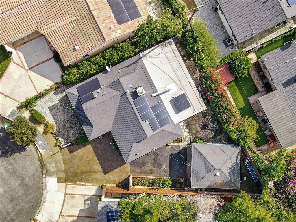 Additional image 90 of 17232 Elkwood St, Lake Balboa, CA 91406