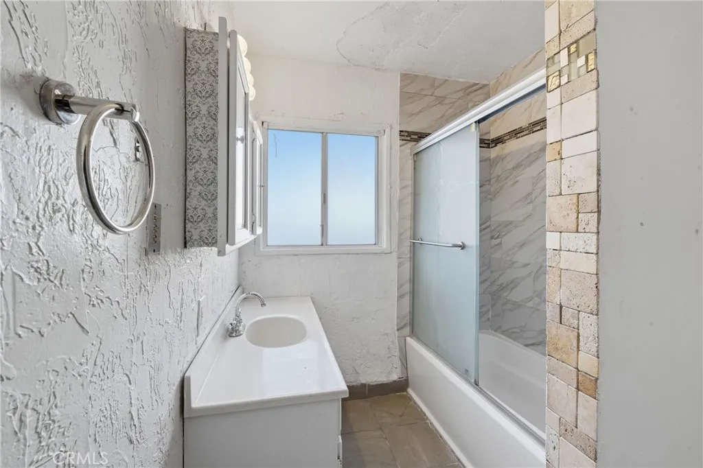 Additional image 25 of 12318 Halo Dr, Lynwood, CA 90262