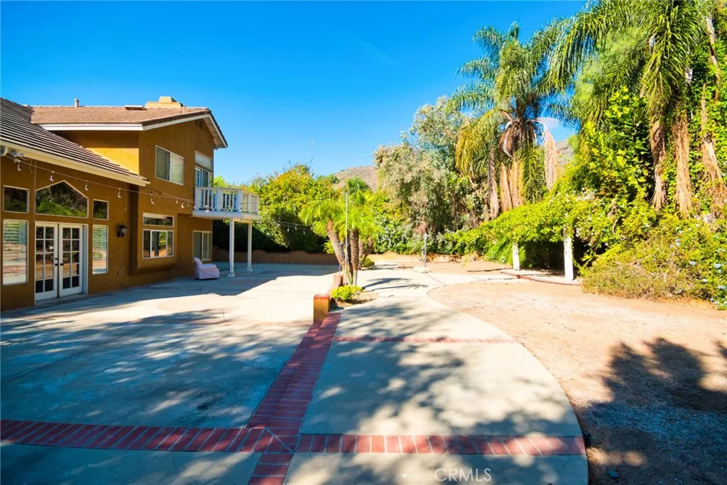 Additional image 26 of 16 Los Felis, Pomona, CA 91766