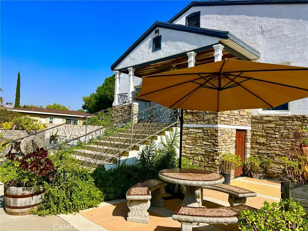 9391 Cypress Ave, Fontana, CA 92335