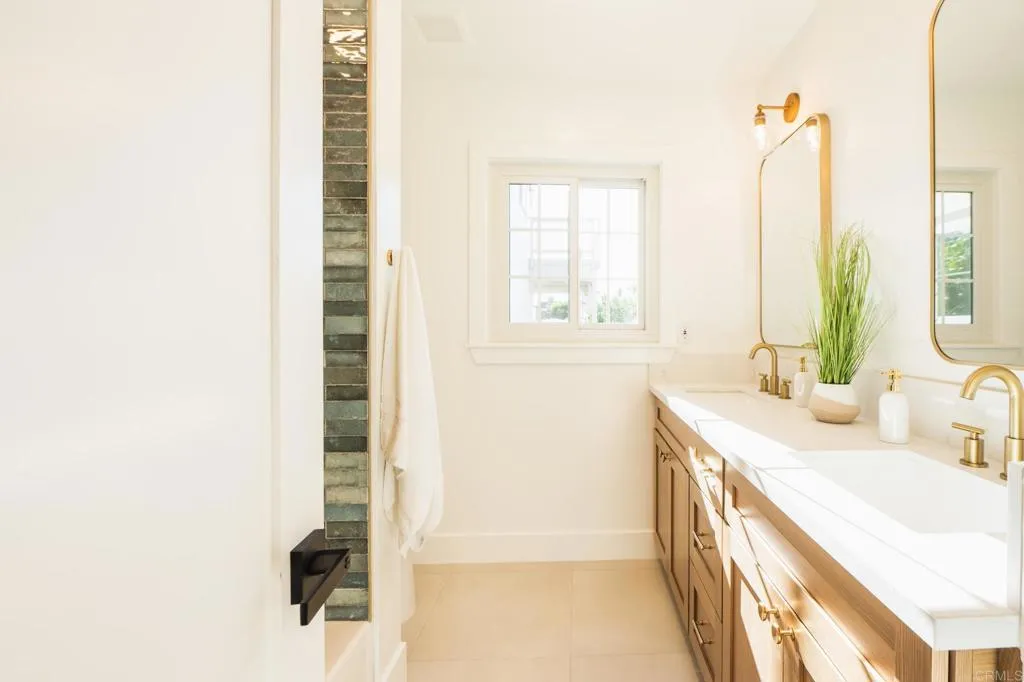 Additional image 100 of 1045 Tarento Drive, San Diego, CA 92107