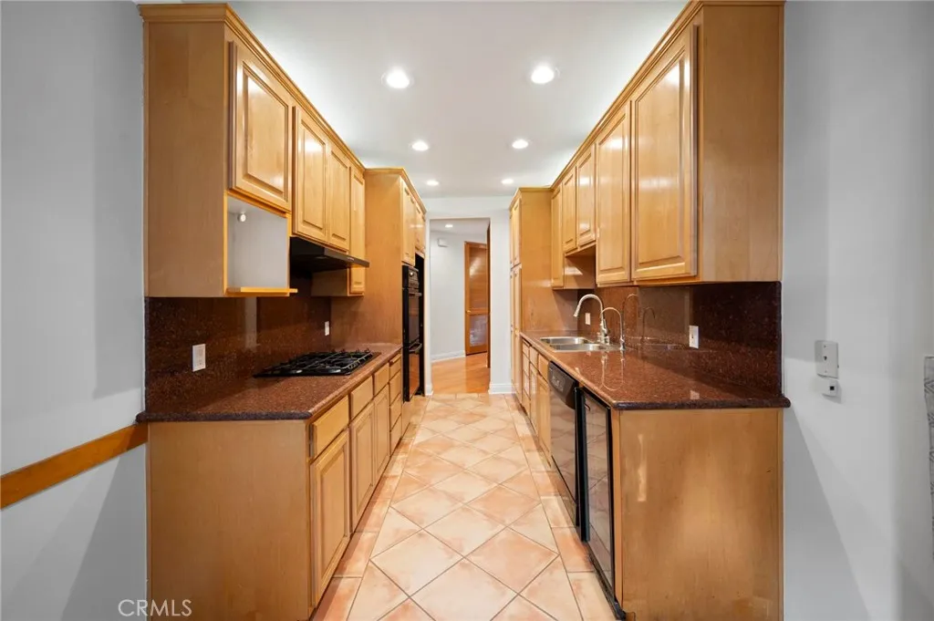 Additional image 38 of 750 S Bundy Dr Unit 108, Los Angeles, CA 90049