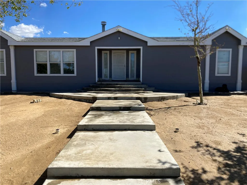 Additional image 3 of 5050 Pearblossom Highway, Palmdale, CA 93552