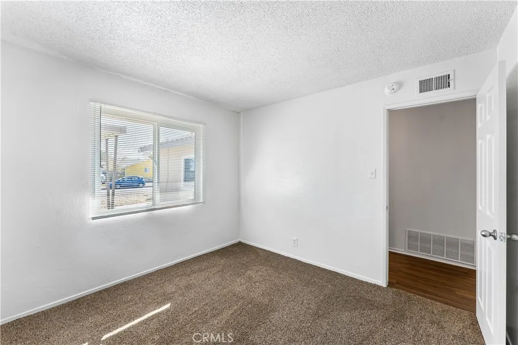 Additional image 32 of 45581 6th Street E, Lancaster, CA 93535