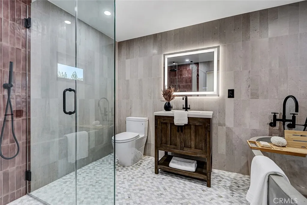 Additional image 46 of 876 Center Street, El Segundo, CA 90245