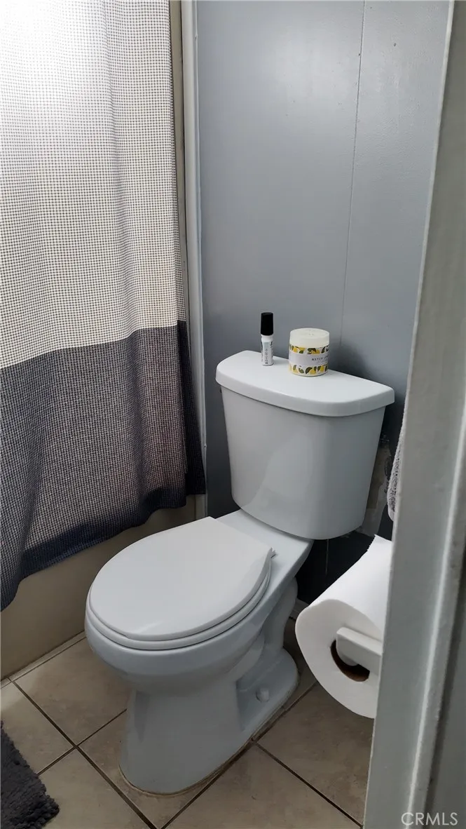 Additional image 18 of 7560 Woodman Pl Unit 72, Van Nuys, CA 91405