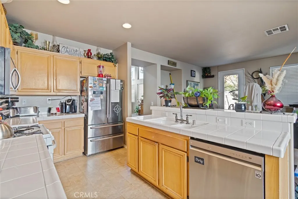 Additional image 35 of 42449 56th Street W, Lancaster, CA 93536