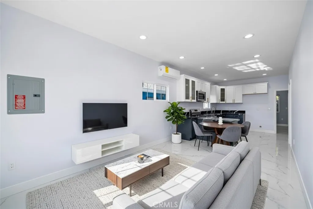 Additional image 113 of 14712 Newland Street, Midway City, CA 92655