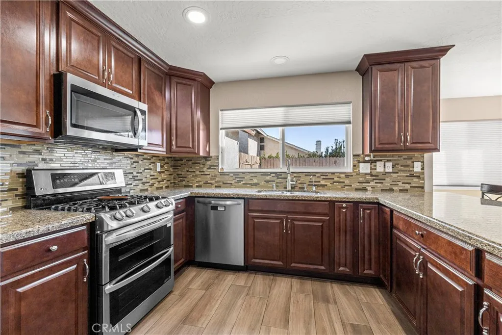 Additional image 11 of 14129 Luna Road, Victorville, CA 92392