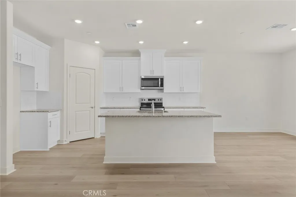 Additional image 10 of 14791 Indigo, Apple Valley, CA 92307