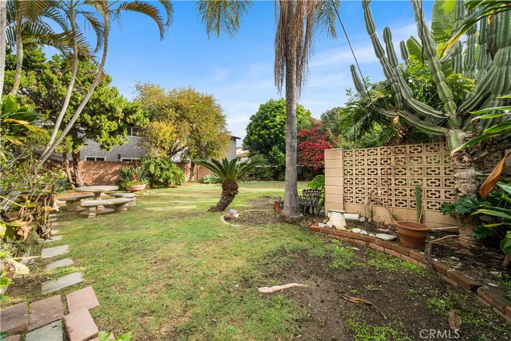 Additional image 78 of 10702 Oak St, Los Alamitos, CA 90720