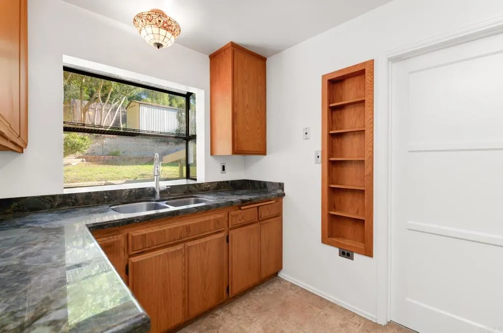 Additional image 5 of 4623 Alamo Drive, San Diego, CA 92115