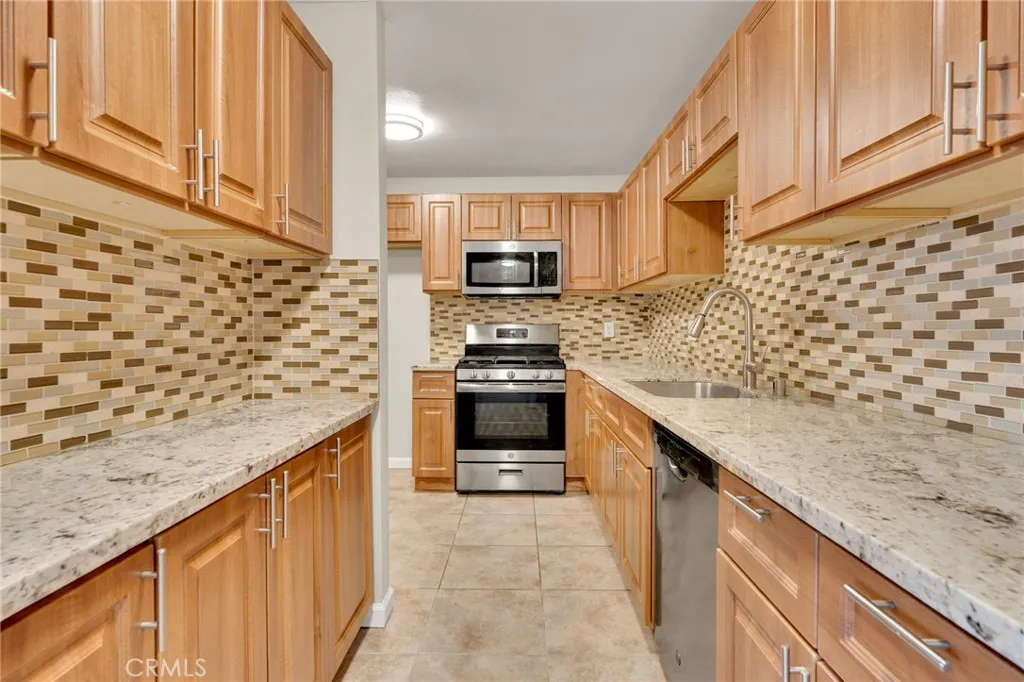 Additional image 45 of 9404 Round Up Drive Unit B, Montclair, CA 91763