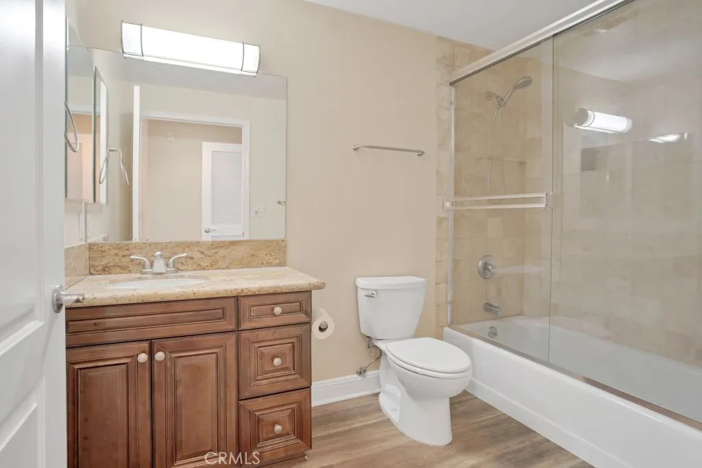 Additional image 42 of 4724 Kester Unit 410, Sherman Oaks, CA 91403