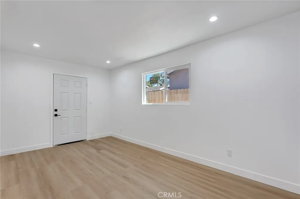 Additional image 70 of 622 W 99th St, Los Angeles, CA 90044