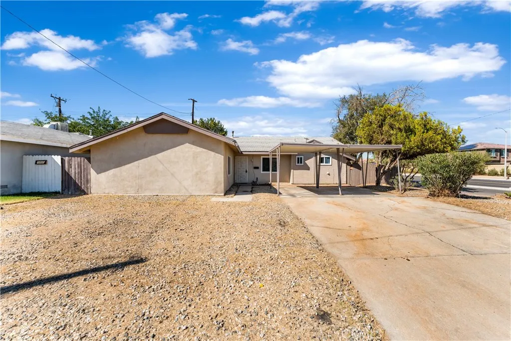 Additional image 2 of 45581 6th Street E, Lancaster, CA 93535