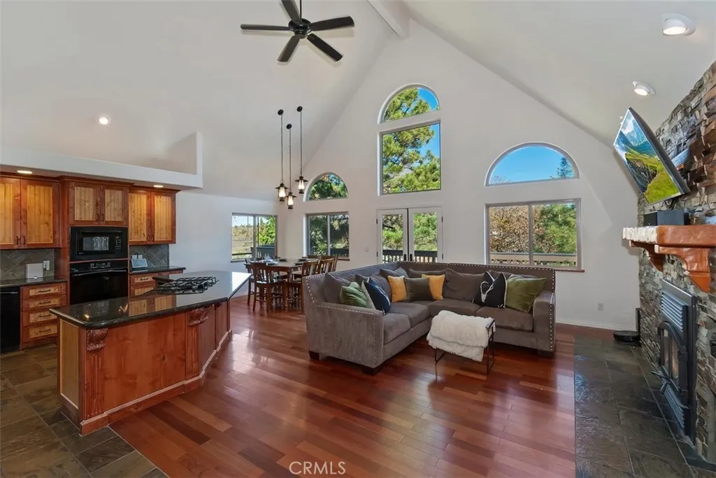 Additional image 10 of 1214 Portillo Ln, Lake Arrowhead, CA 92352