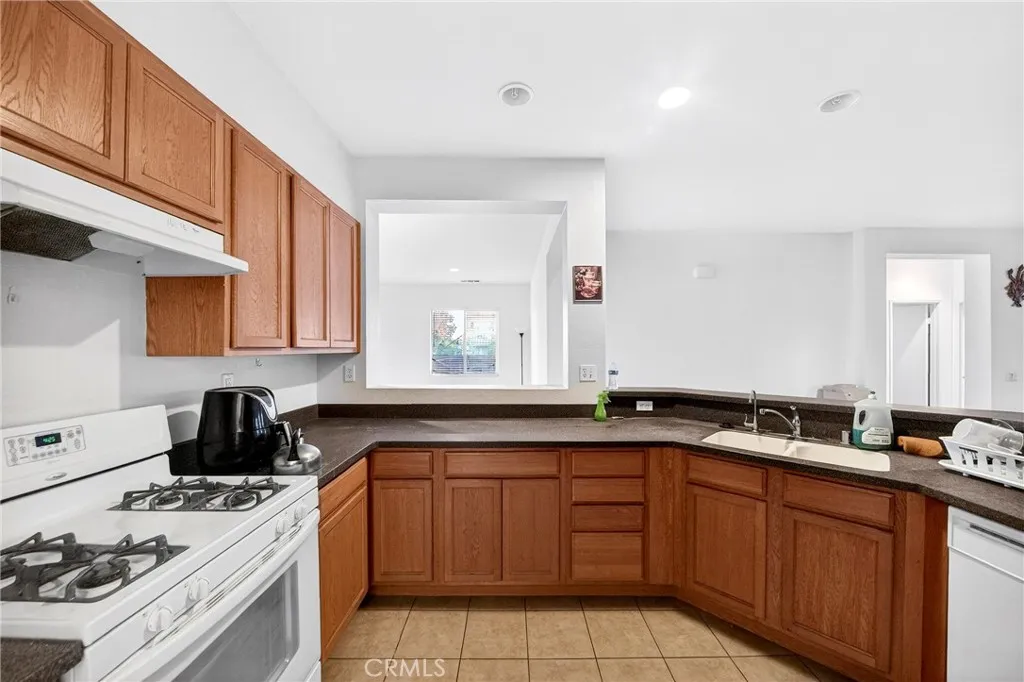 Additional image 16 of 16649 Denham Ln, Victorville, CA 92395