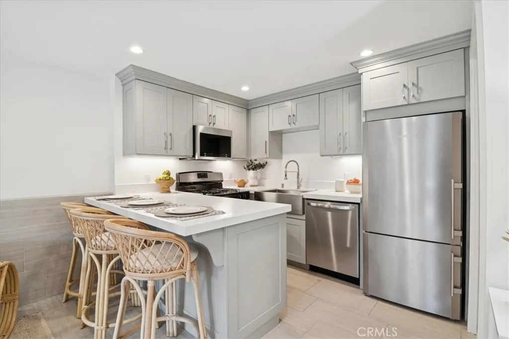 Additional image 101 of 523 S Francisca Avenue, Redondo Beach, CA 90277