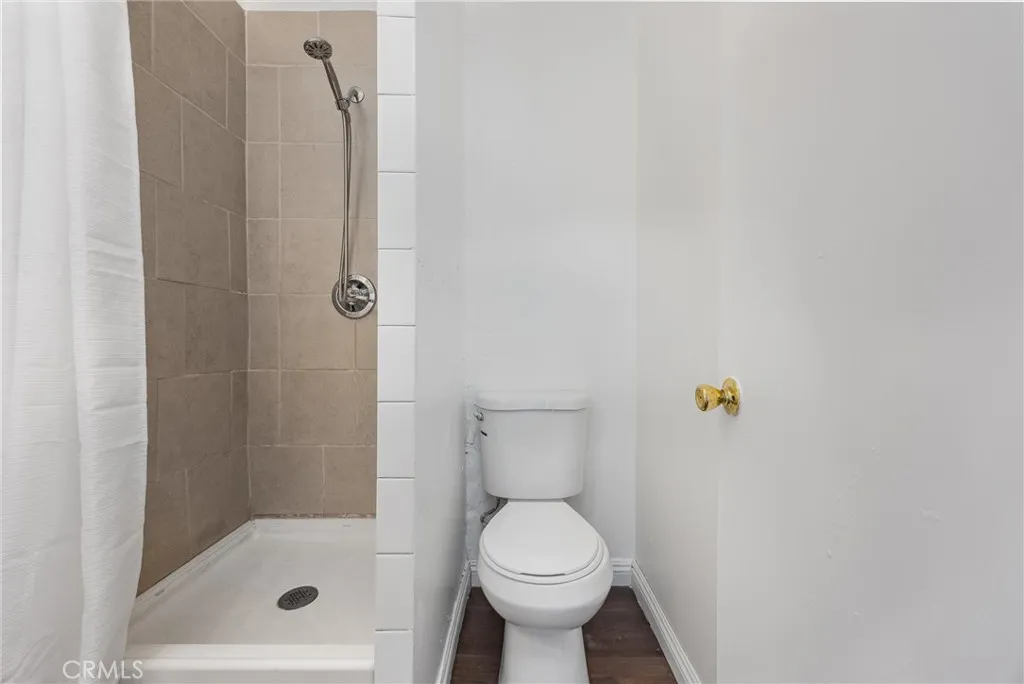 Additional image 52 of 5908 Almendra Court Unit C, Bakersfield, CA 93309