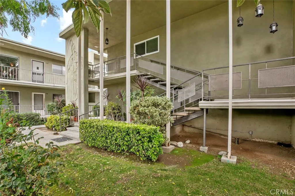 Additional image 93 of 587 South St Unit 18, Glendale, CA 91202