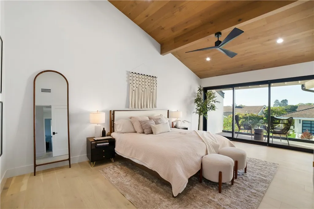 Additional image 4 of 5 Curl Dr, Corona Del Mar, CA 92625