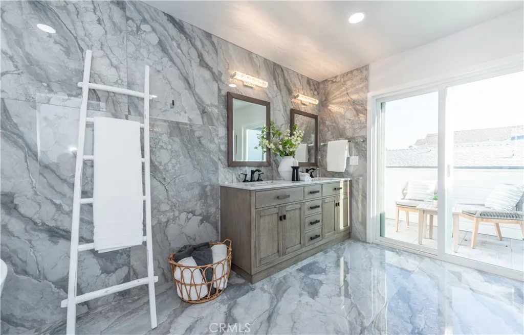 Additional image 47 of 39 Cape Cod, Irvine, CA 92620