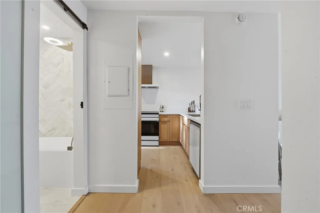 Additional image 10 of 8103 Marina Pacifica Dr N, Long Beach, CA 90803