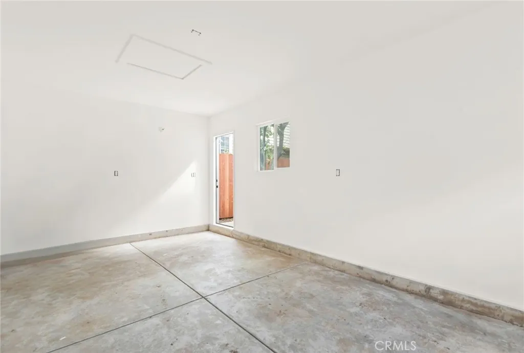 Additional image 88 of 1720 S Kingsley Dr, Los Angeles, CA 90006