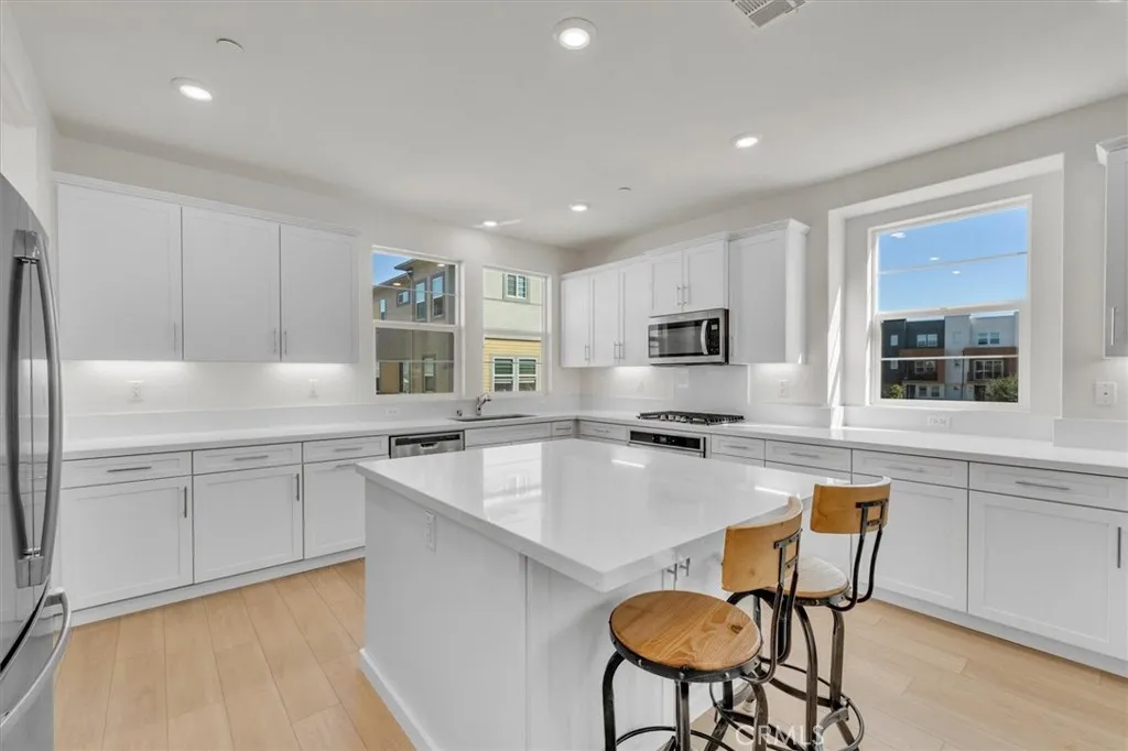 Additional image 27 of 27116 Valley Oak Place, Valencia, CA 91355