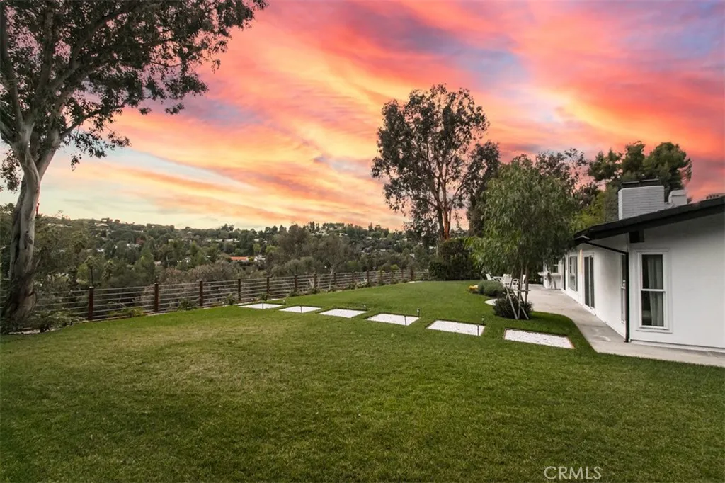 Additional image 4 of 19291 Berclair Lane, Tarzana, CA 91356