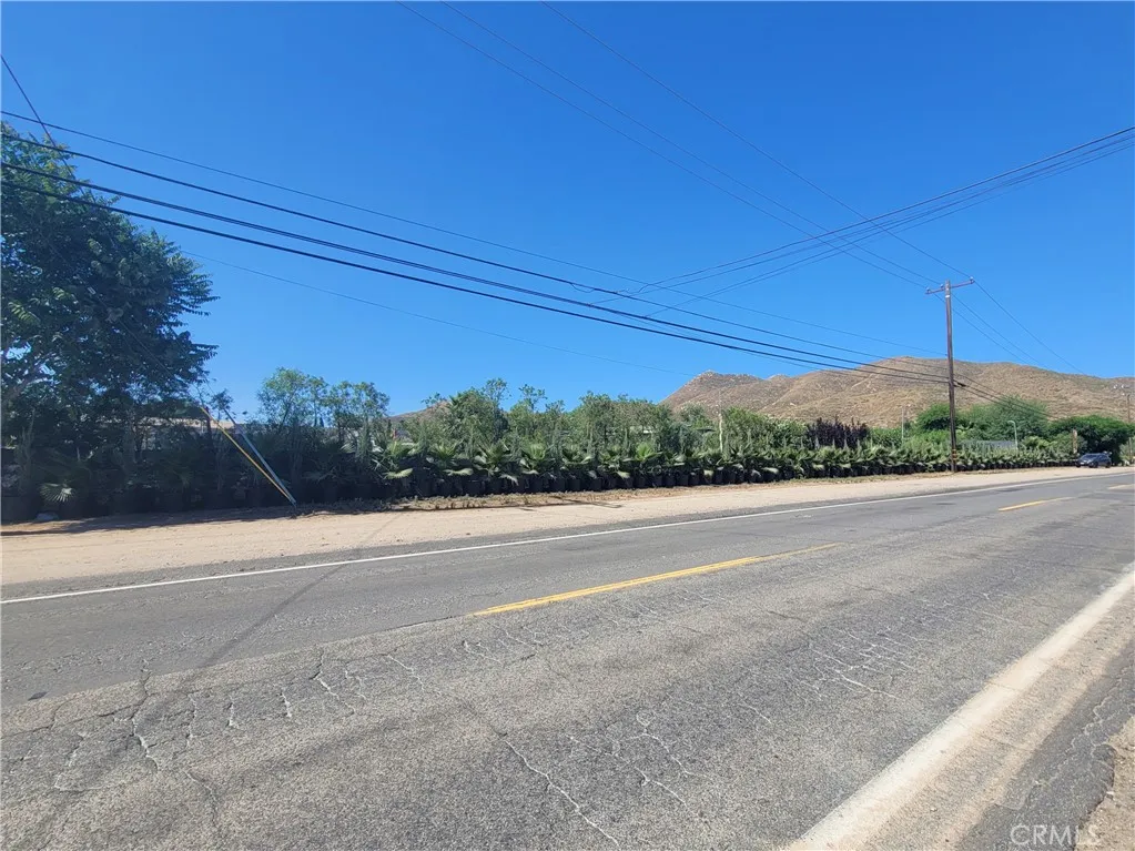 Additional image 80 of 21131 Ellis Ave, Perris, CA 92570