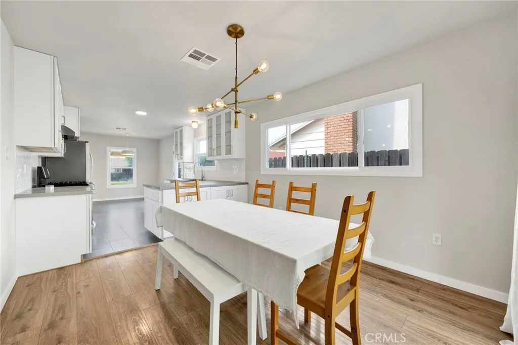 Additional image 18 of 14421 Cohasset Street, Van Nuys, CA 91405