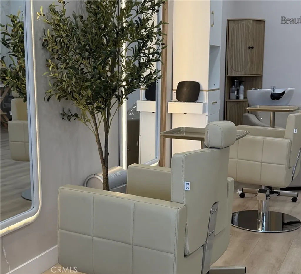 Additional image 2 of 12505 Oxnard Street, Valley Glen, CA 91606