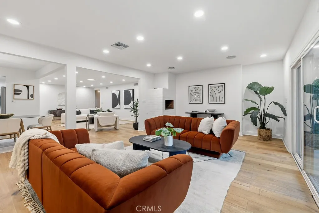 Additional image 95 of 5725 Rhodes Avenue, Valley Village, CA 91607